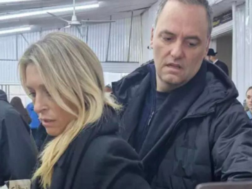 La Justicia le prohibió a Adorni la salida del país sin autorización