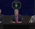 Luis Caputo presentó el programa financiero hasta 2027
